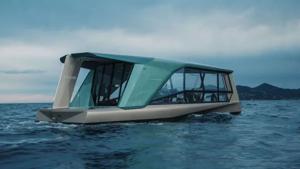 THE ICON: Meet BMW's Floating Smart Lounge