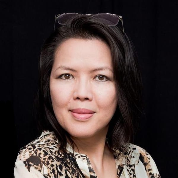 Liza J Lee