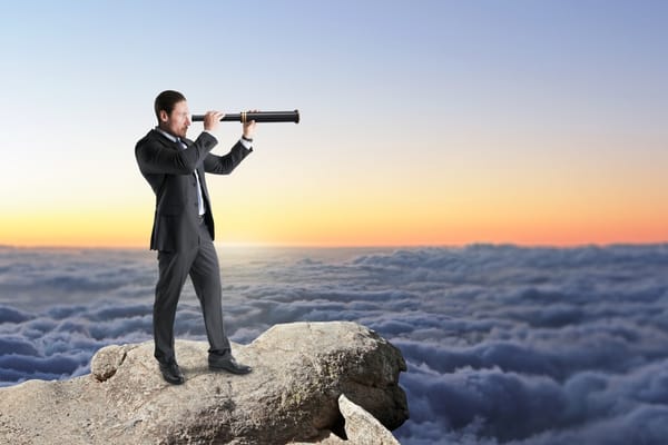Turning Weak Signals into Strategic Advantage